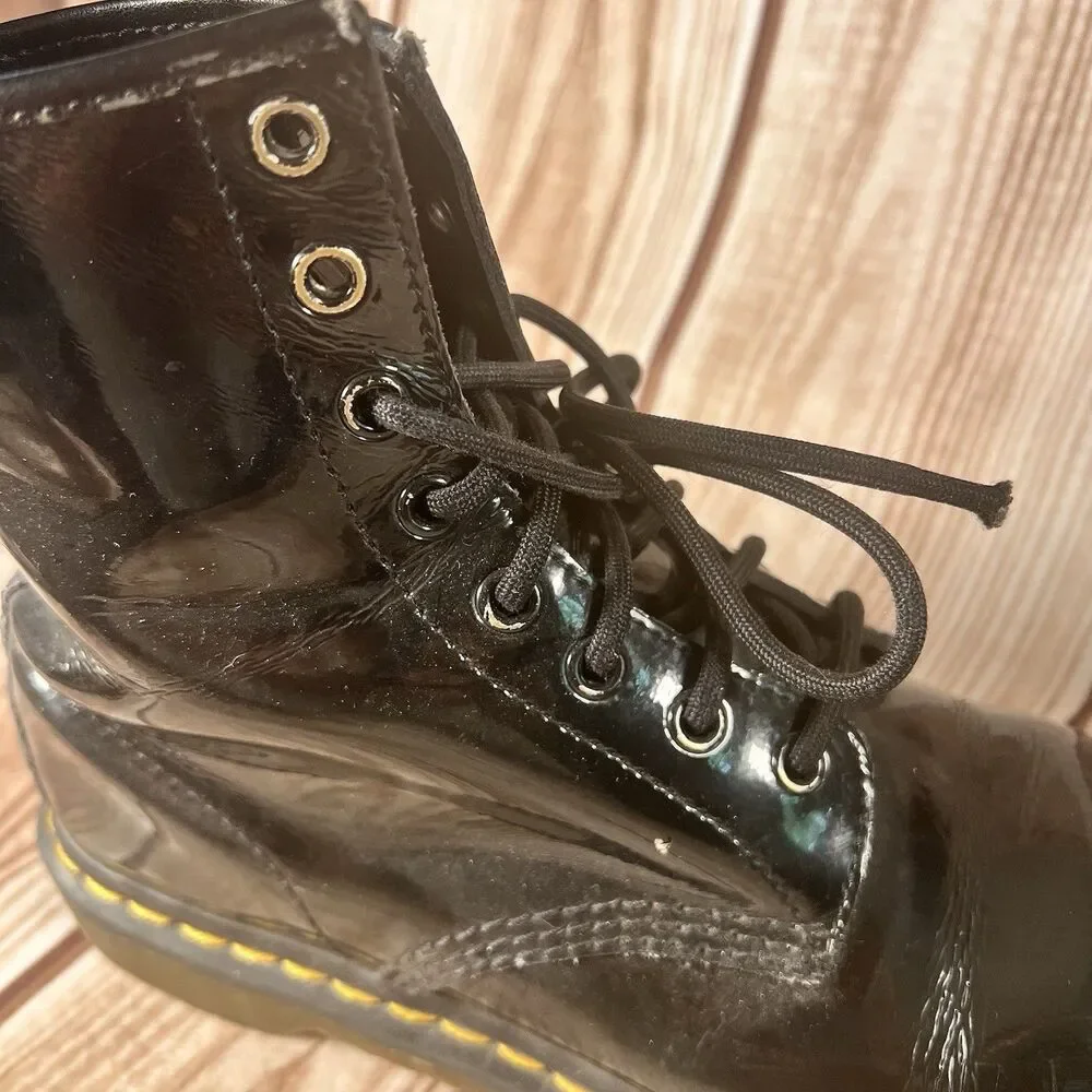 Dr. Martens 1460 Black Patent Leather 8 Hole Lace-Up Unisex Boots Shoes Size 8